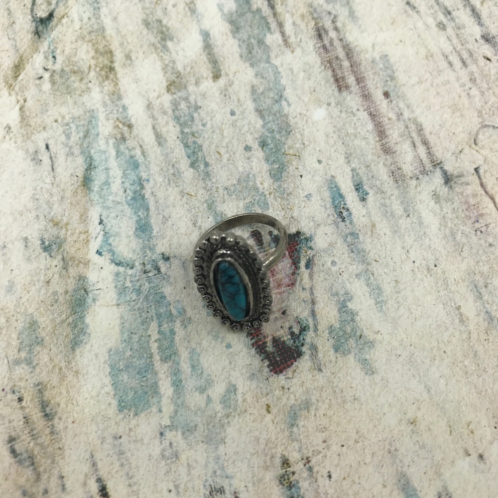 Turquoise Silver Ring - Picture 2 of 3